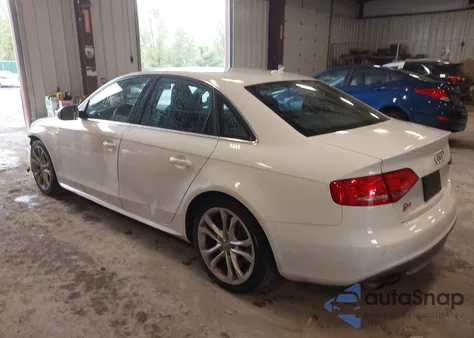 2011 Audi S4 3.0 Premium Plus z USA, uszkodzony, nr VIN WAUBGAFL3BA115164